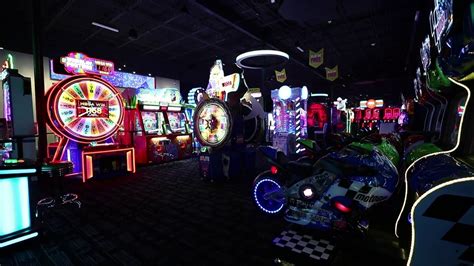 Dave and busters rosemont - Arcade, restaurant, and sports bar located near Gaithersburg MD. Eat, Drink and Play at Gaithersburg Dave & Buster's located at 9811 Washingtonian Blvd., Gaithersburg MD. Call us today at (301) 296 - 9350 to reserve a table for your next event!